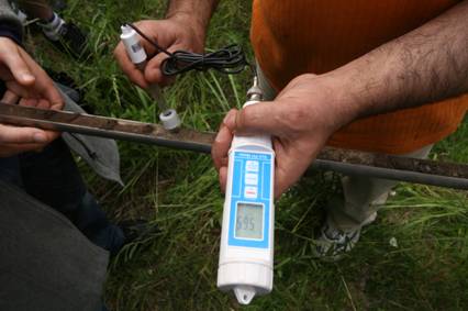 Bestimmung des pH-Wertes im Gelände